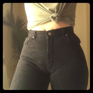 VINTAGE CALVIN KLEIN MOM JEANS!